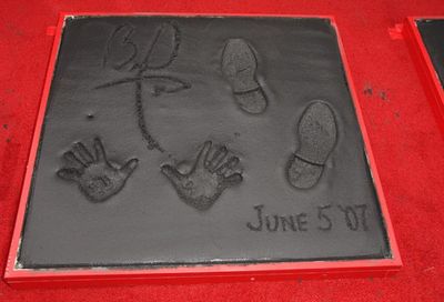 o13_handprint277.jpg